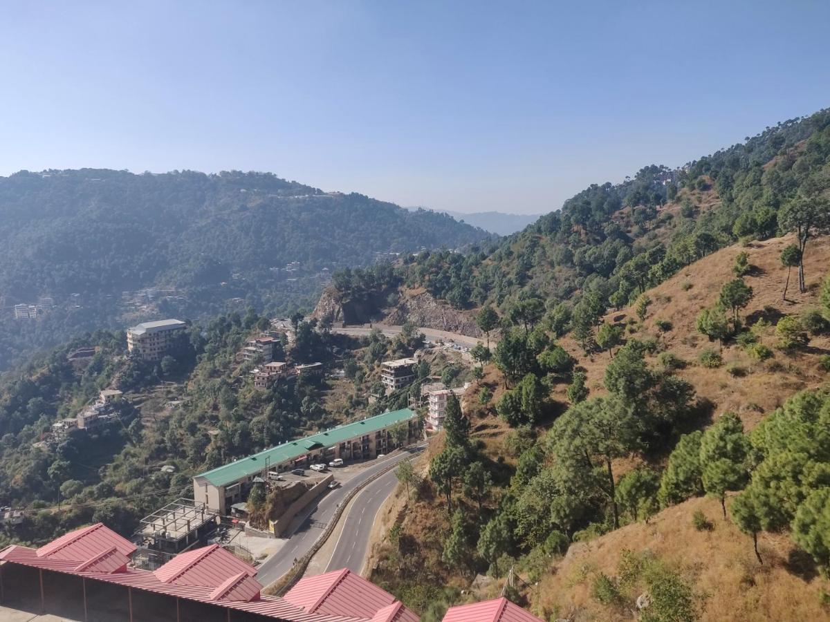 2Bhk Furnished Apartment/Near Kasauli/Barog/Luv Fun & Adventure Szolan Kültér fotó