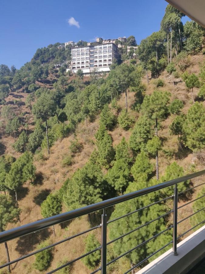 2Bhk Furnished Apartment/Near Kasauli/Barog/Luv Fun & Adventure Szolan Kültér fotó