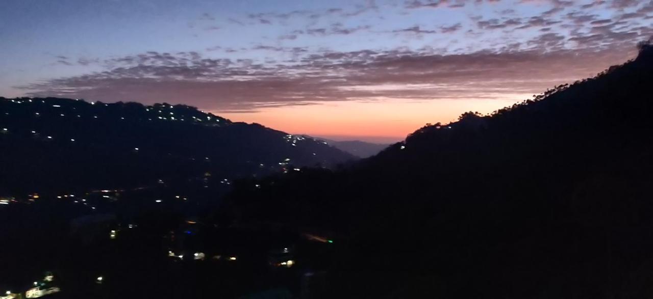 2Bhk Furnished Apartment/Near Kasauli/Barog/Luv Fun & Adventure Szolan Kültér fotó