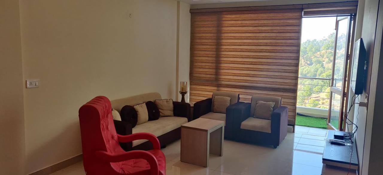 2Bhk Furnished Apartment/Near Kasauli/Barog/Luv Fun & Adventure Szolan Kültér fotó