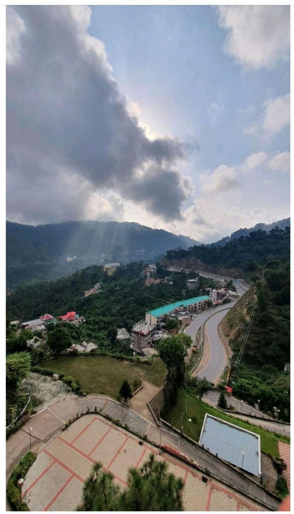2Bhk Furnished Apartment/Near Kasauli/Barog/Luv Fun & Adventure Szolan Kültér fotó