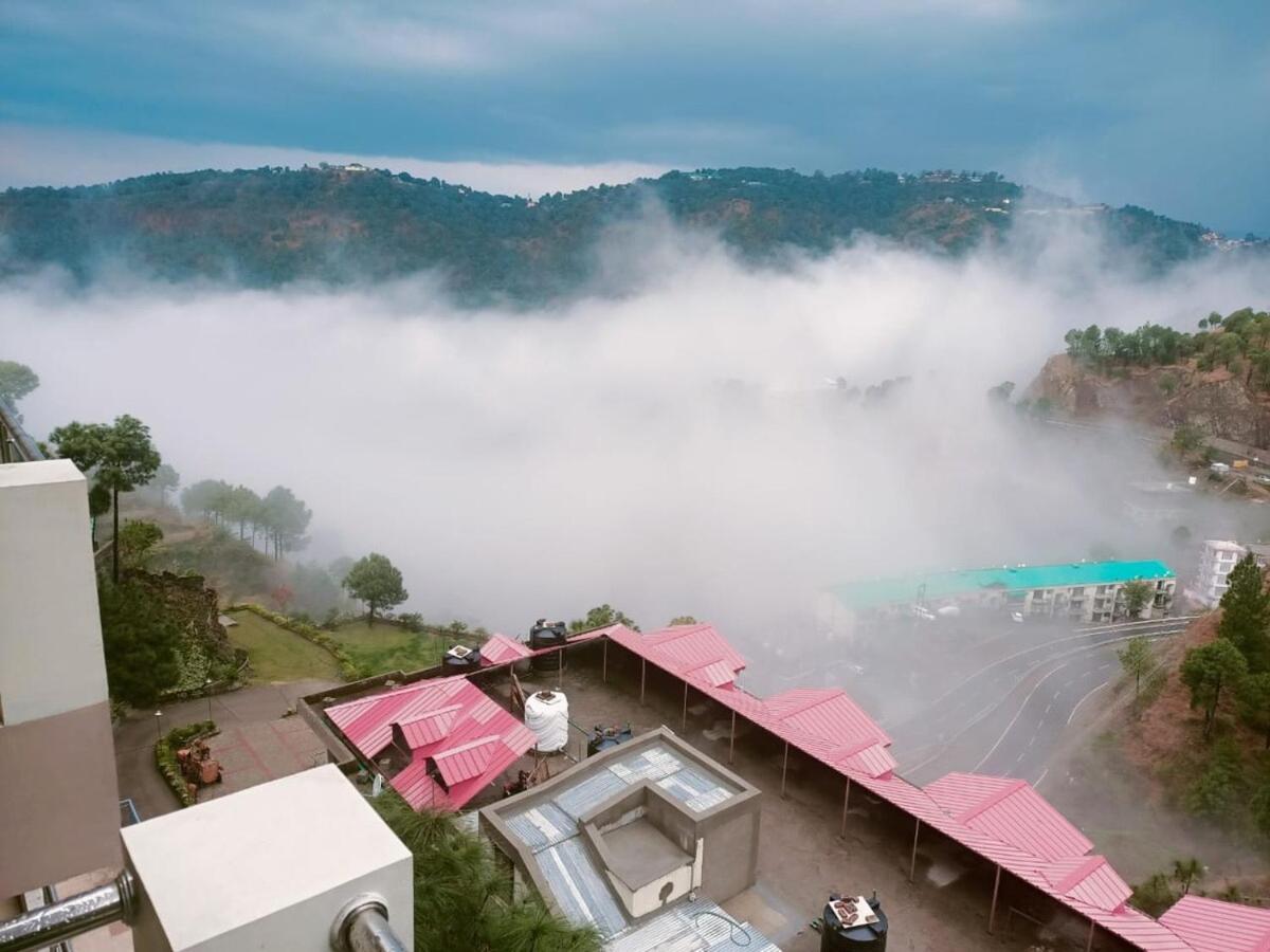 2Bhk Furnished Apartment/Near Kasauli/Barog/Luv Fun & Adventure Szolan Kültér fotó
