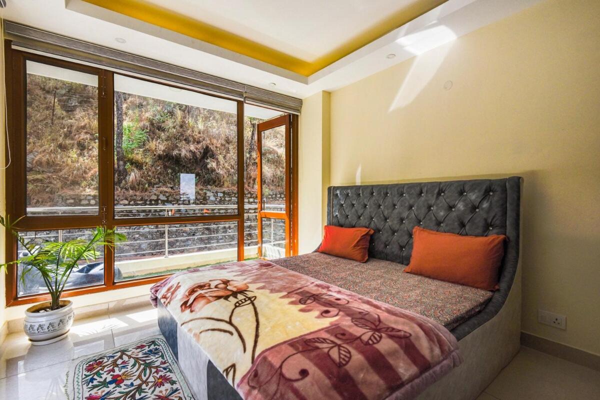 2Bhk Furnished Apartment/Near Kasauli/Barog/Luv Fun & Adventure Szolan Kültér fotó